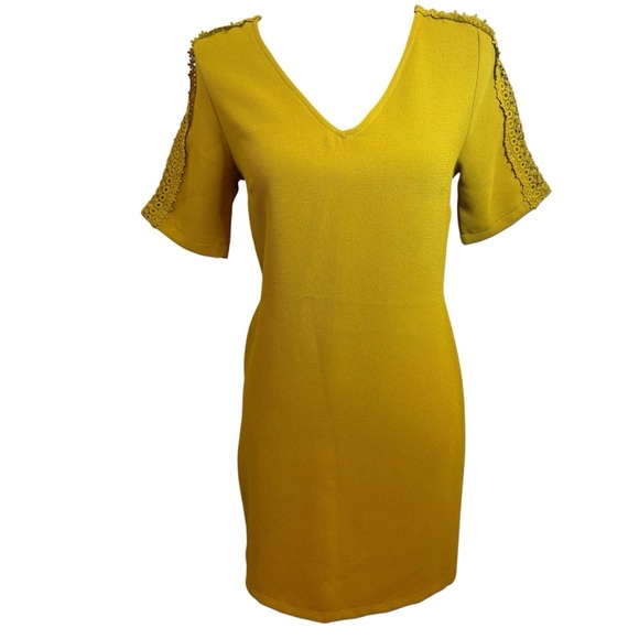 Everly | Yellow Sheath Mini Dress V-Neck Flutter Sleeves | Sz S - Picture 1 of 5
